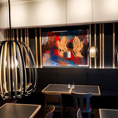 Cvjm Duesseldorf Hotel & Tagung Екстериор снимка
