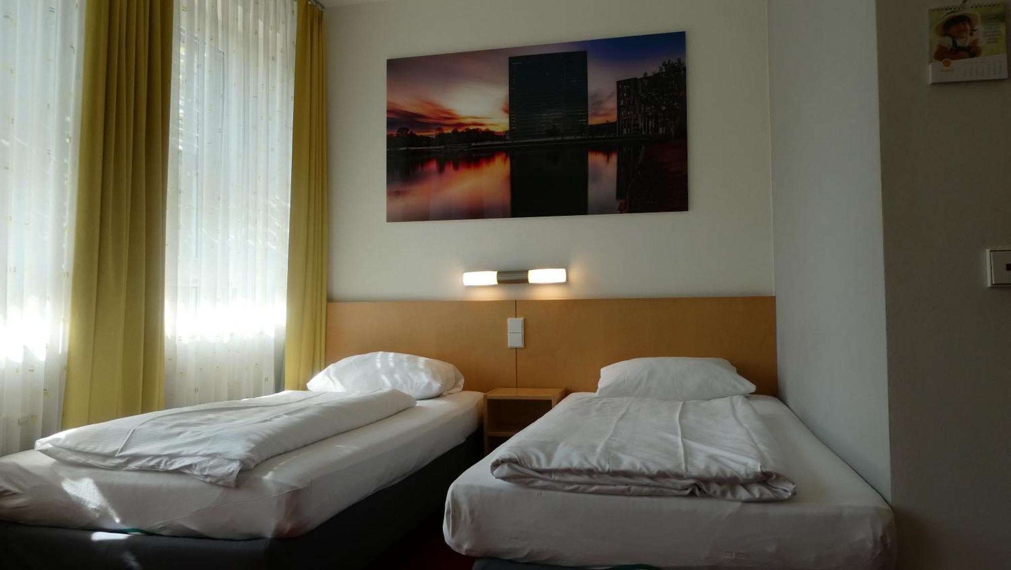 Cvjm Duesseldorf Hotel & Tagung Екстериор снимка