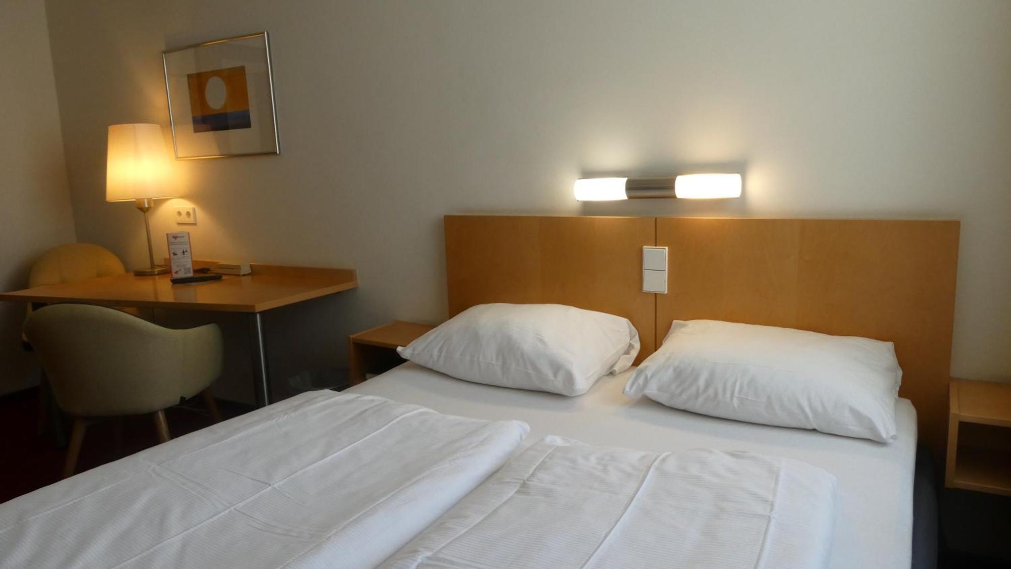 Cvjm Duesseldorf Hotel & Tagung Екстериор снимка