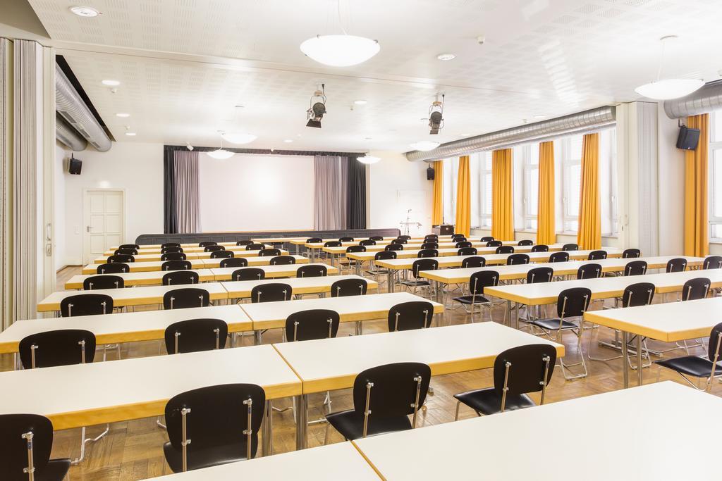 Cvjm Duesseldorf Hotel & Tagung Екстериор снимка