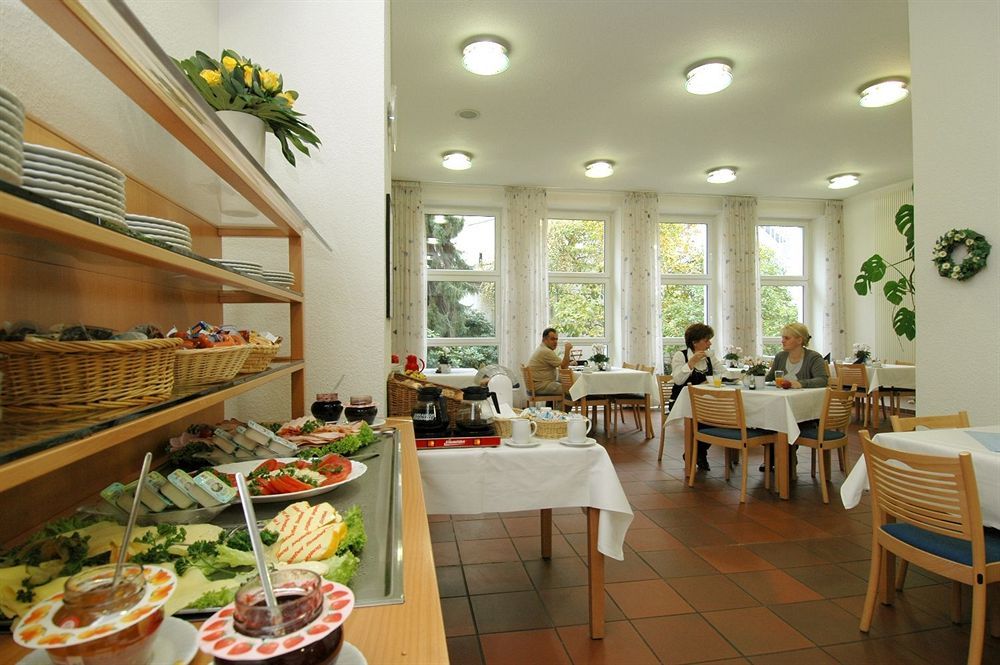 Cvjm Duesseldorf Hotel & Tagung Екстериор снимка
