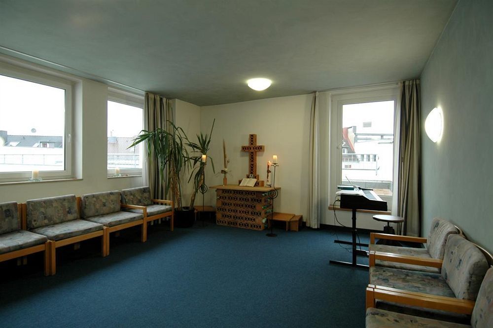 Cvjm Duesseldorf Hotel & Tagung Екстериор снимка